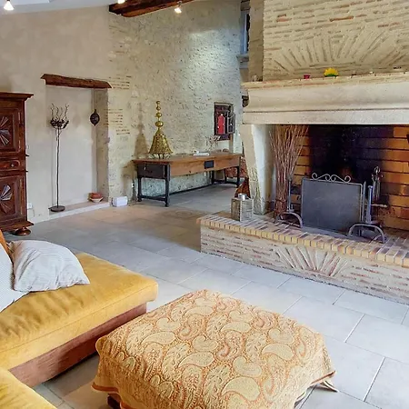 Lovely In * Castelnau-sur-Gupie