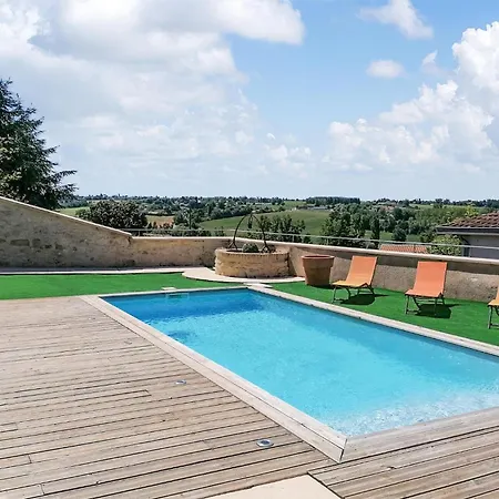 Cozy Home In Castelnau-Sur-Gupie בית נופש